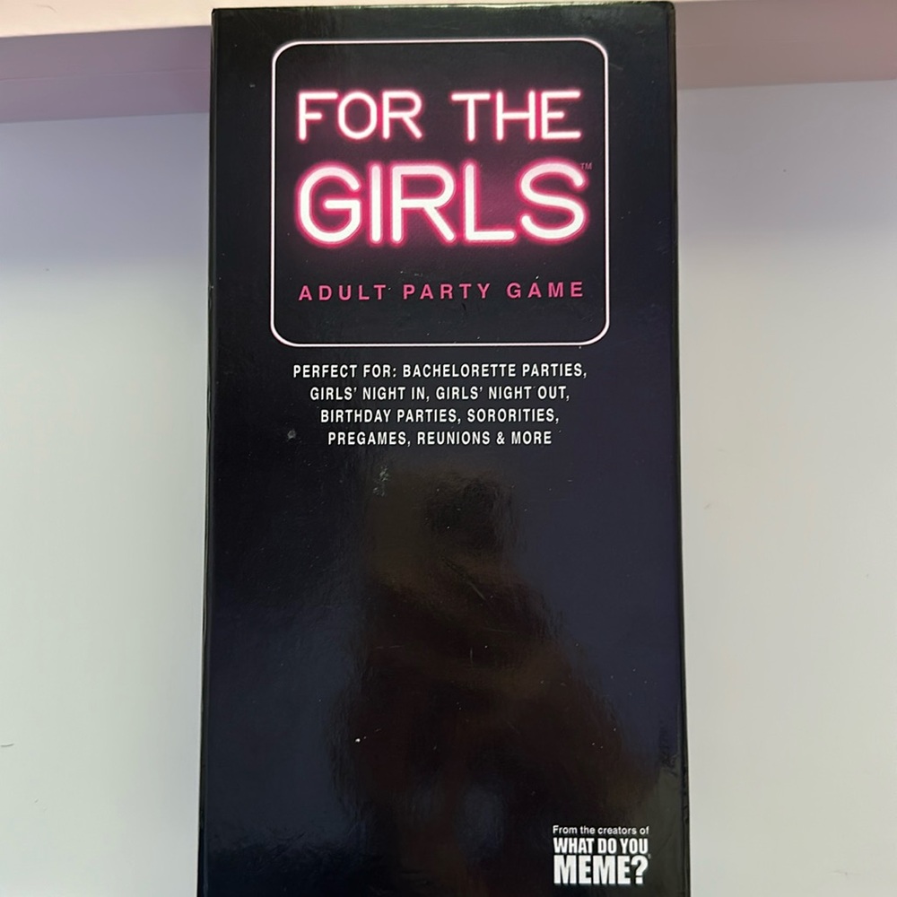 FOR THE GIRLS  card game